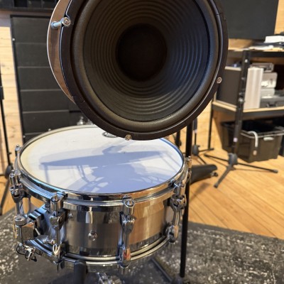 Comment Re-amper ( Re-record ) votre caisse claire.